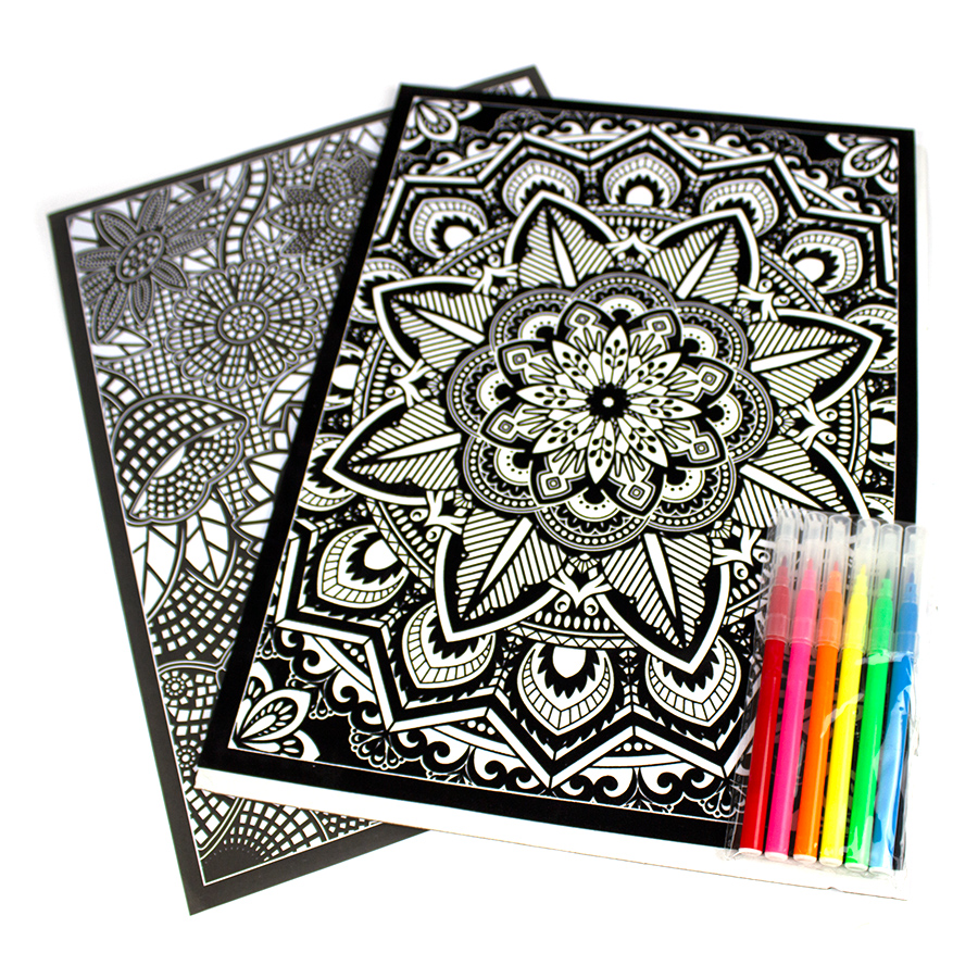 Set de colorat cu insertii de catifea, 2 planse 28*38 cm, carioci 6 culori - diverse modele